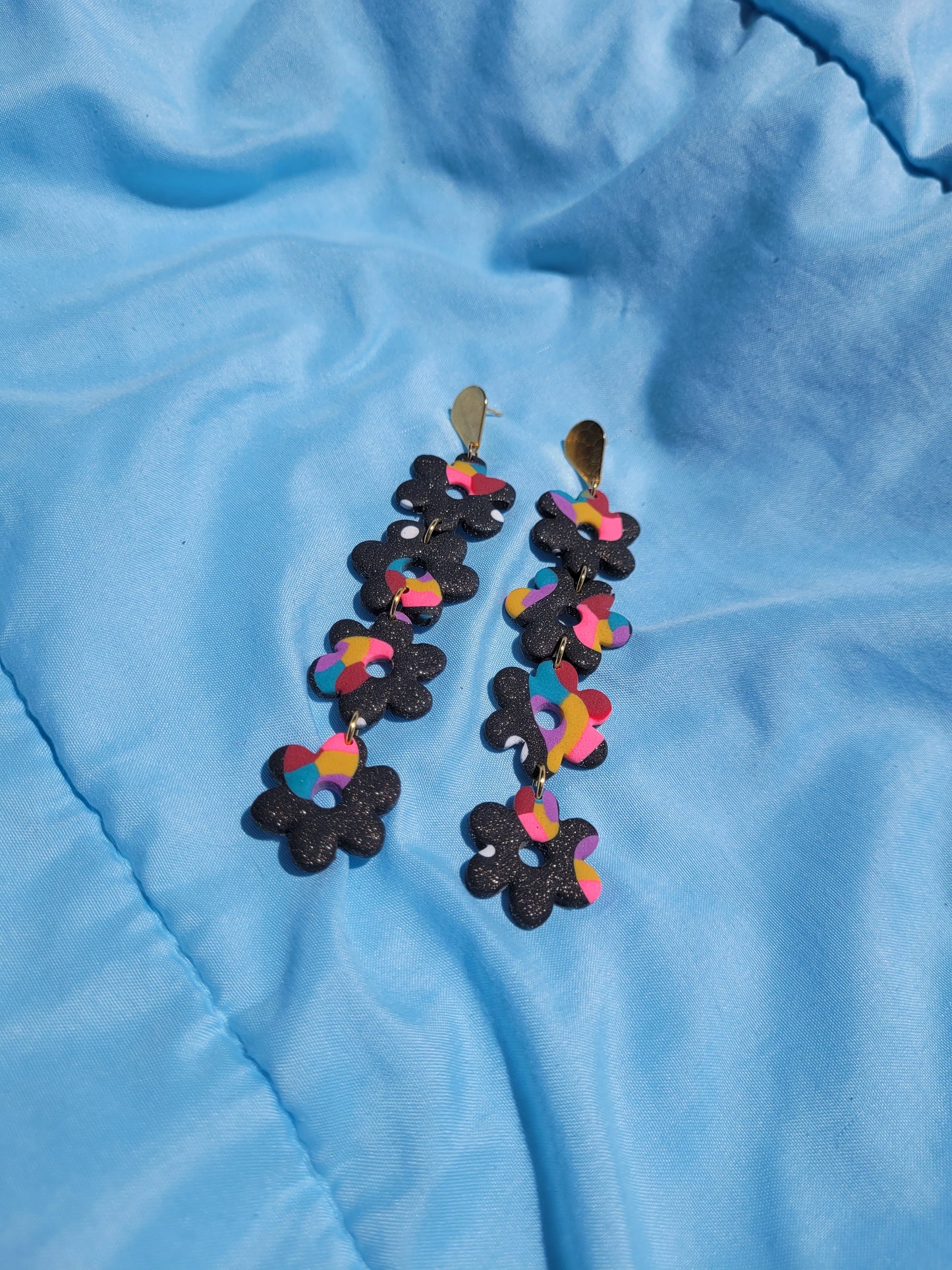 Flower DANGLES